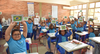 Escolas municipais de Aparecida entram em clima de Copa do Mundo e transformam futebol em ferramenta de aprendizagem